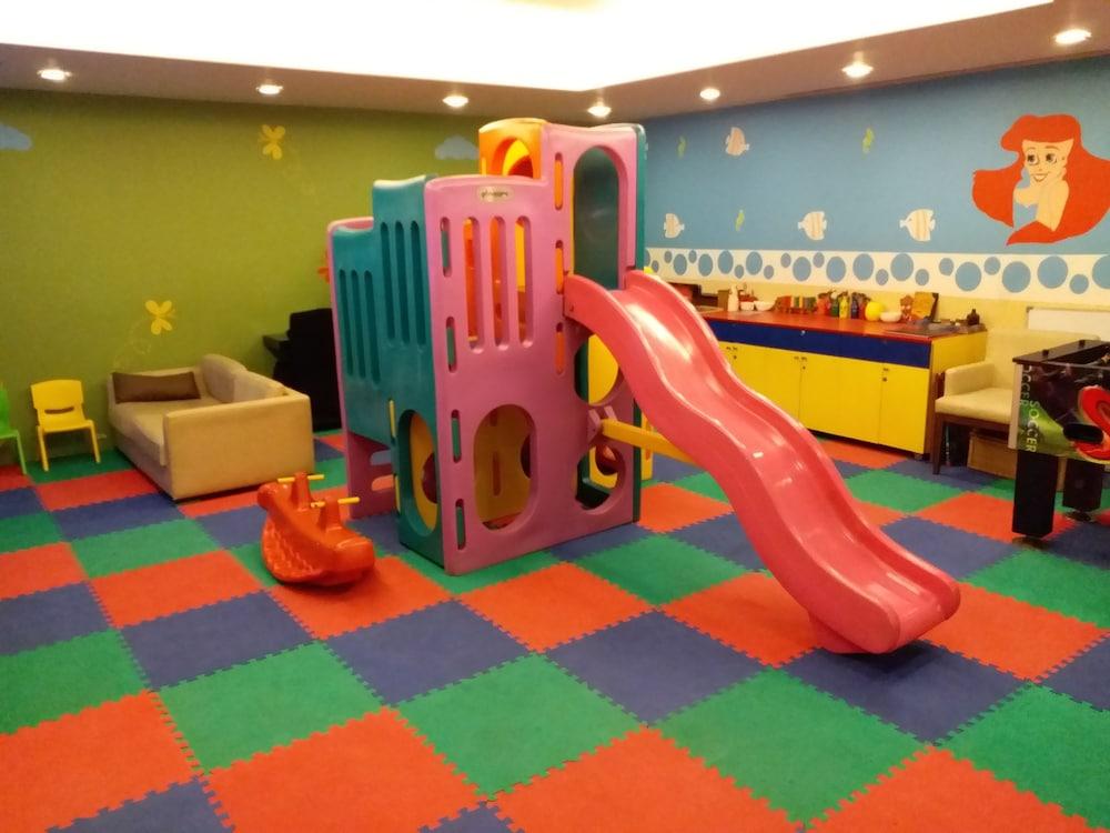 Taj Surajkund Resort & Spa, Delhi Ncr Faridabad Exterior photo A children's playroom