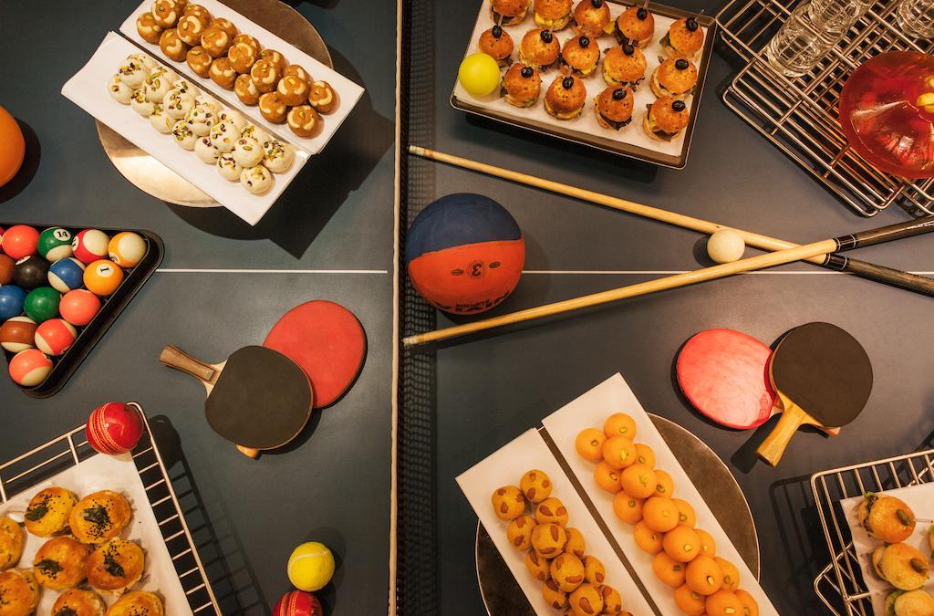 Taj Surajkund Resort & Spa, Delhi Ncr Faridabad Exterior photo A table tennis table with a pool table